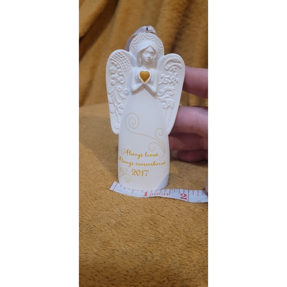 Hallmark 2017 "In Remembrance Angel" - Picture 1 of 6